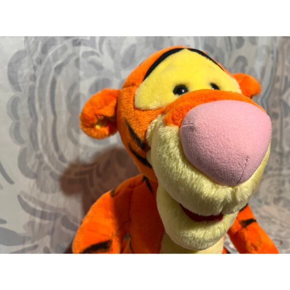 Vintage 90s Disney Store Tigger Large 22" Stuffed Plush Winnie The Pooh Toy - Picture 10 of 12